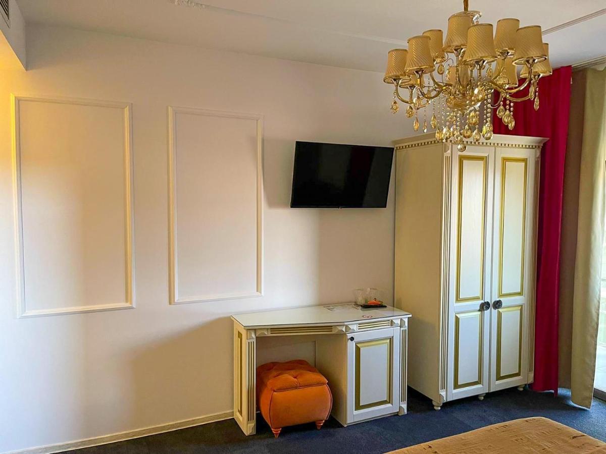 Hotel Goya Collection Târgu Jiu Eksteriør bilde