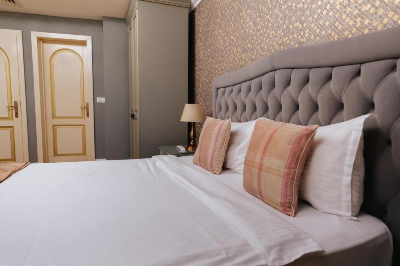 Hotel Goya Collection Târgu Jiu Eksteriør bilde