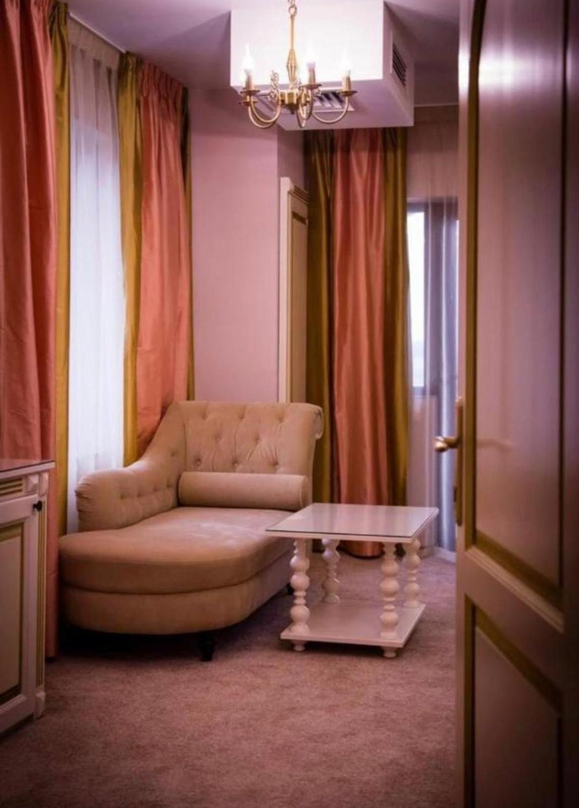 Hotel Goya Collection Târgu Jiu Eksteriør bilde